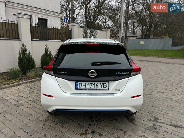 Белый Ниссан Лиф, объемом двигателя 0 л и пробегом 29 тыс. км за 17900 $, фото 16 на Automoto.ua