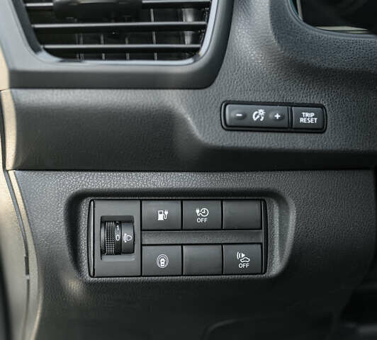 Белый Ниссан Лиф, объемом двигателя 0 л и пробегом 49 тыс. км за 13750 $, фото 29 на Automoto.ua