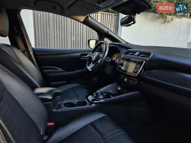 Белый Ниссан Лиф, объемом двигателя 0 л и пробегом 161 тыс. км за 13290 $, фото 18 на Automoto.ua