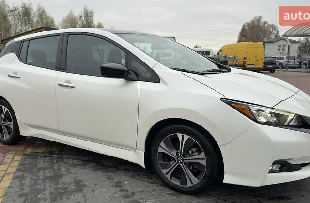 Белый Ниссан Лиф, объемом двигателя 0 л и пробегом 30 тыс. км за 15300 $, фото 3 на Automoto.ua