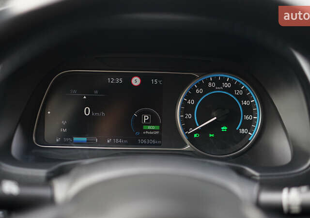 Белый Ниссан Лиф, объемом двигателя 0 л и пробегом 106 тыс. км за 16500 $, фото 19 на Automoto.ua