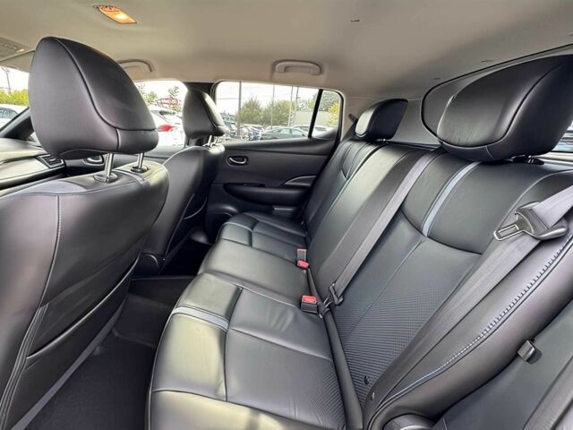 Белый Ниссан Лиф, объемом двигателя 0 л и пробегом 49 тыс. км за 9500 $, фото 12 на Automoto.ua