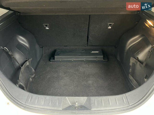 Белый Ниссан Лиф, объемом двигателя 0 л и пробегом 133 тыс. км за 12250 $, фото 18 на Automoto.ua