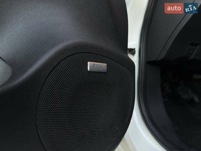 Белый Ниссан Лиф, объемом двигателя 0 л и пробегом 97 тыс. км за 12999 $, фото 17 на Automoto.ua