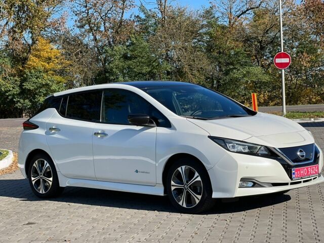 Білий Ніссан Ліф, об'ємом двигуна 0 л та пробігом 137 тис. км за 12500 $, фото 12 на Automoto.ua