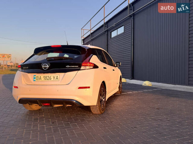 Белый Ниссан Лиф, объемом двигателя 0 л и пробегом 69 тыс. км за 13900 $, фото 1 на Automoto.ua