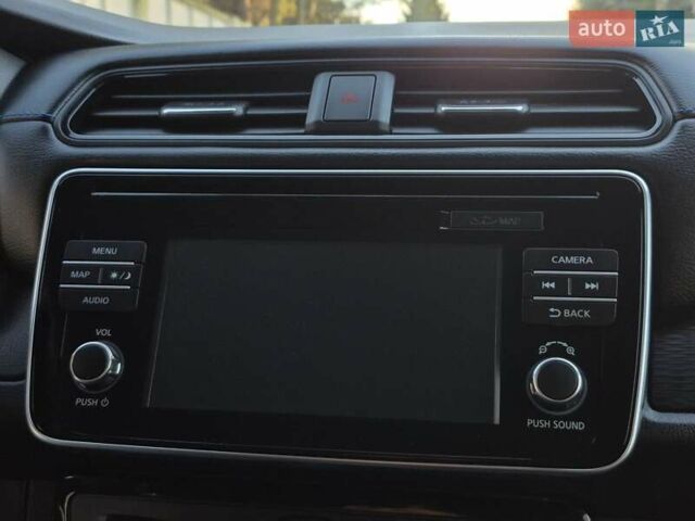 Белый Ниссан Лиф, объемом двигателя 0 л и пробегом 161 тыс. км за 13290 $, фото 29 на Automoto.ua