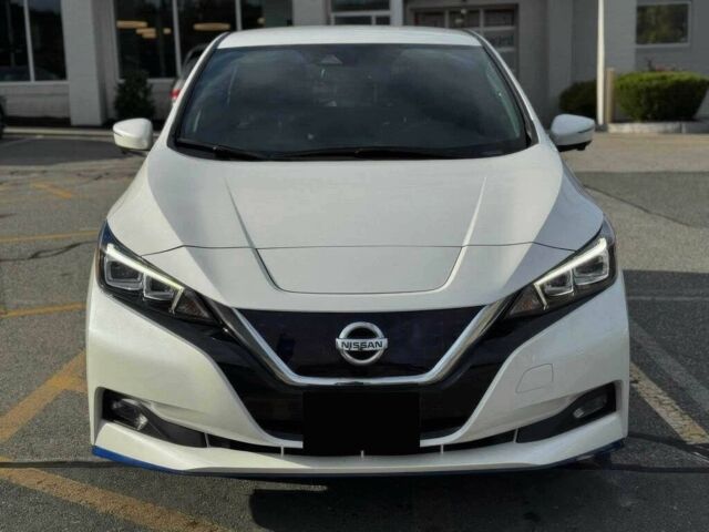 Белый Ниссан Лиф, объемом двигателя 0 л и пробегом 32 тыс. км за 2200 $, фото 1 на Automoto.ua