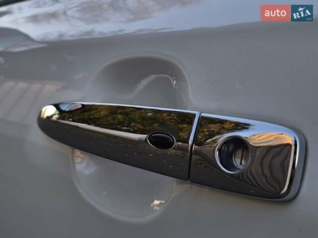 Белый Ниссан Лиф, объемом двигателя 0 л и пробегом 161 тыс. км за 13290 $, фото 9 на Automoto.ua