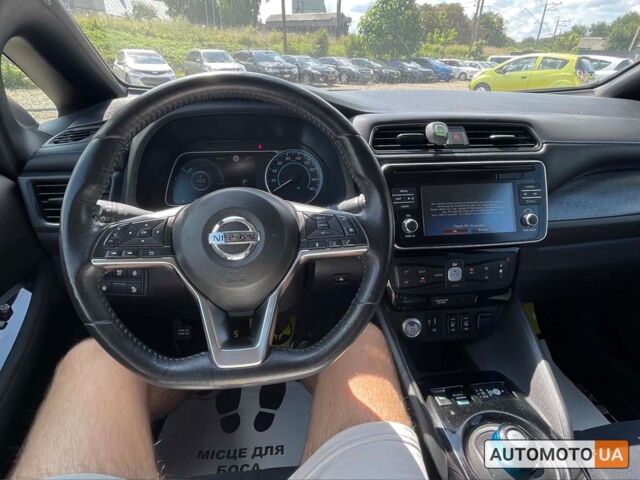 Белый Ниссан Лиф, объемом двигателя 40 л и пробегом 125 тыс. км за 12900 $, фото 22 на Automoto.ua