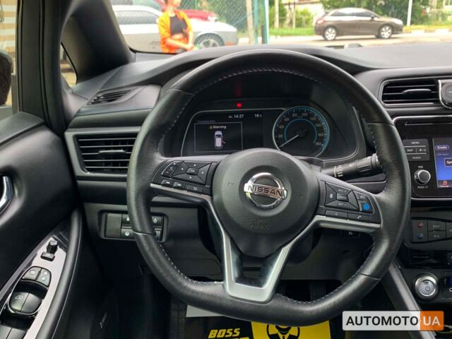 Белый Ниссан Лиф, объемом двигателя 40 л и пробегом 42 тыс. км за 19200 $, фото 14 на Automoto.ua