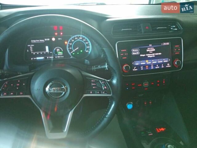 Белый Ниссан Лиф, объемом двигателя 0 л и пробегом 230 тыс. км за 11900 $, фото 12 на Automoto.ua