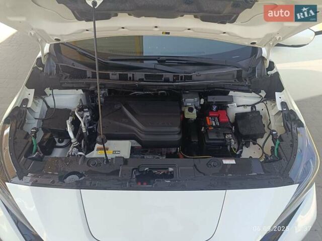 Білий Ніссан Ліф, об'ємом двигуна 0 л та пробігом 50 тис. км за 13500 $, фото 21 на Automoto.ua