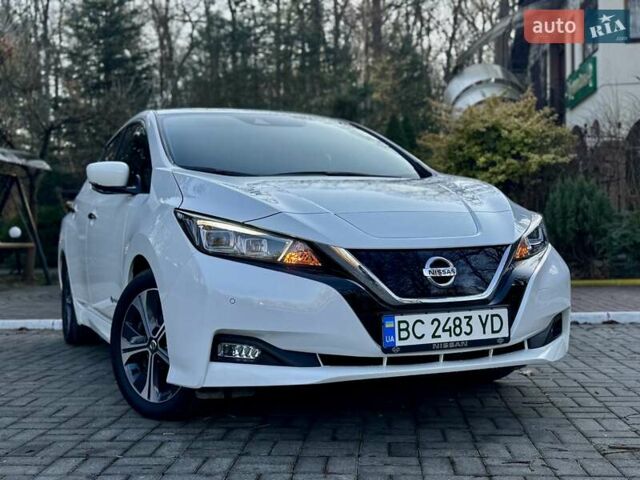 Белый Ниссан Лиф, объемом двигателя 0 л и пробегом 12 тыс. км за 13950 $, фото 9 на Automoto.ua