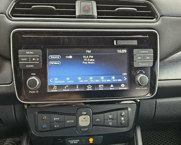 Белый Ниссан Лиф, объемом двигателя 0 л и пробегом 51 тыс. км за 14150 $, фото 9 на Automoto.ua