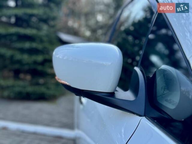 Белый Ниссан Лиф, объемом двигателя 0 л и пробегом 12 тыс. км за 13950 $, фото 23 на Automoto.ua