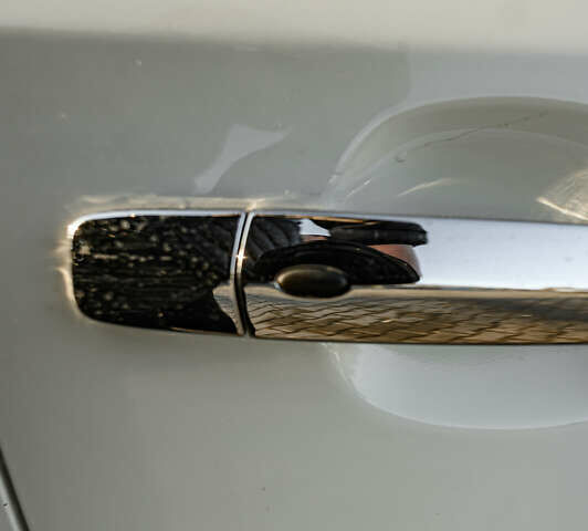 Белый Ниссан Лиф, объемом двигателя 0 л и пробегом 49 тыс. км за 13750 $, фото 40 на Automoto.ua