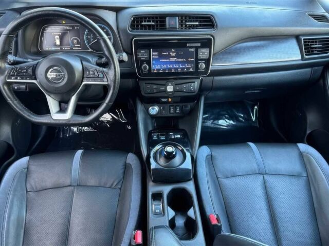 Белый Ниссан Лиф, объемом двигателя 0 л и пробегом 44 тыс. км за 9500 $, фото 6 на Automoto.ua