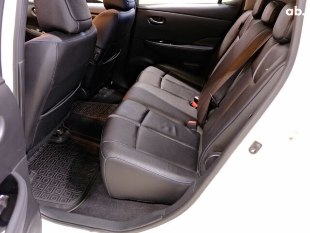 Білий Ніссан Ліф, об'ємом двигуна 0 л та пробігом 51 тис. км за 14800 $, фото 7 на Automoto.ua