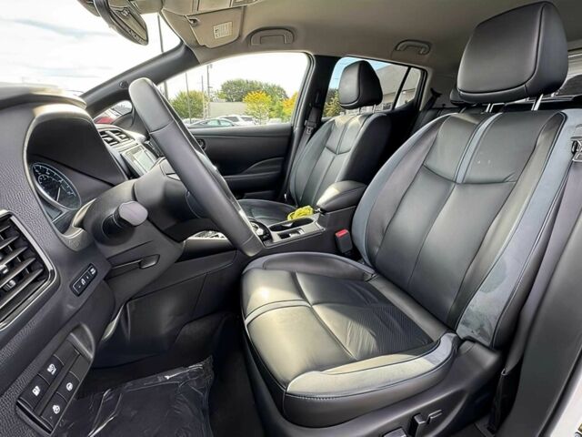 Белый Ниссан Лиф, объемом двигателя 0 л и пробегом 49 тыс. км за 9500 $, фото 7 на Automoto.ua