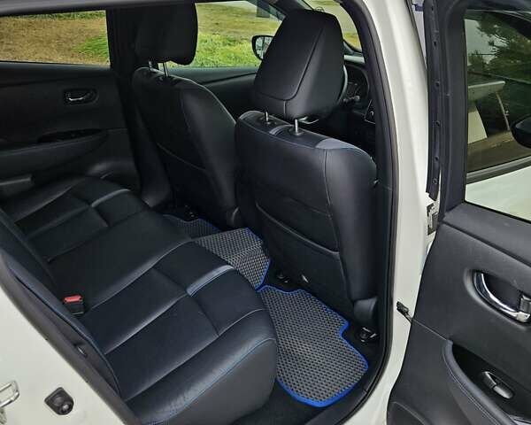 Белый Ниссан Лиф, объемом двигателя 0 л и пробегом 51 тыс. км за 14150 $, фото 23 на Automoto.ua