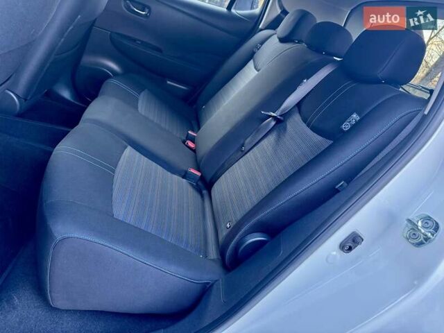 Белый Ниссан Лиф, объемом двигателя 0 л и пробегом 12 тыс. км за 13950 $, фото 95 на Automoto.ua
