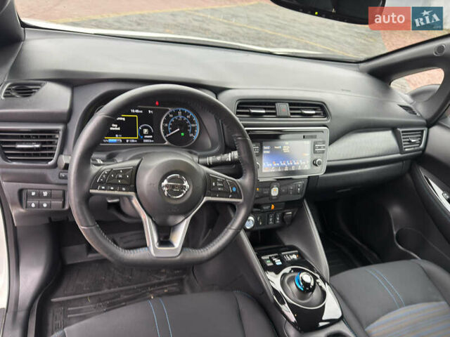 Белый Ниссан Лиф, объемом двигателя 0 л и пробегом 30 тыс. км за 15300 $, фото 15 на Automoto.ua