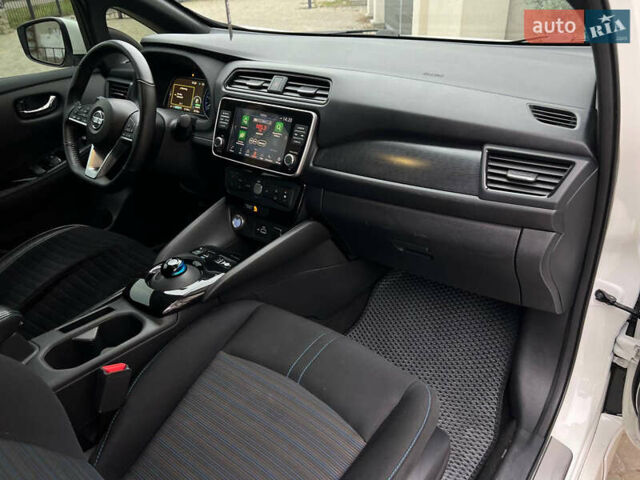 Белый Ниссан Лиф, объемом двигателя 0 л и пробегом 29 тыс. км за 17900 $, фото 23 на Automoto.ua