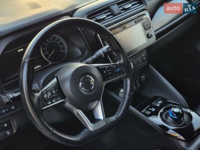 Белый Ниссан Лиф, объемом двигателя 0 л и пробегом 161 тыс. км за 13290 $, фото 33 на Automoto.ua