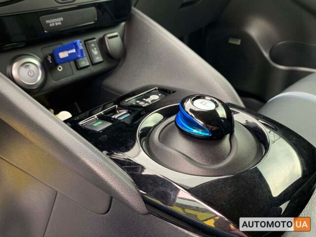 Белый Ниссан Лиф, объемом двигателя 40 л и пробегом 42 тыс. км за 19200 $, фото 10 на Automoto.ua