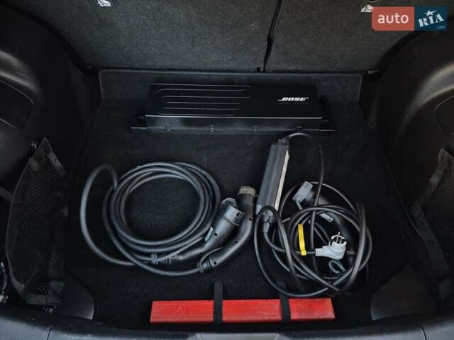 Белый Ниссан Лиф, объемом двигателя 0 л и пробегом 161 тыс. км за 13290 $, фото 21 на Automoto.ua