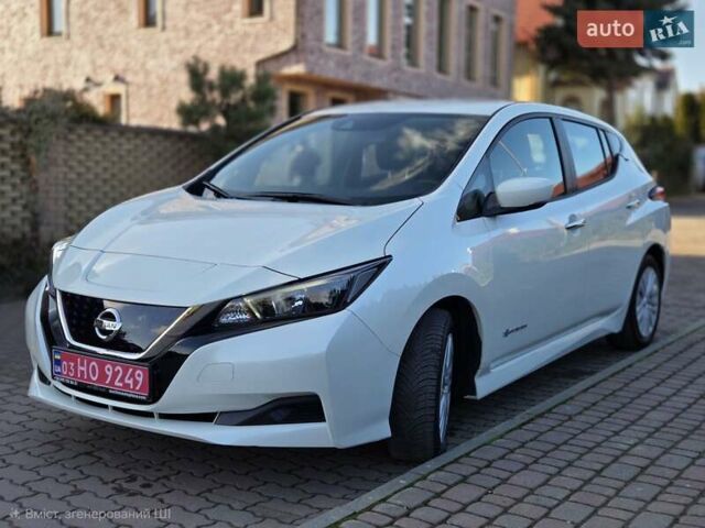 Білий Ніссан Ліф, об'ємом двигуна 0 л та пробігом 15 тис. км за 13400 $, фото 1 на Automoto.ua