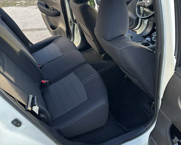 Белый Ниссан Лиф, объемом двигателя 0 л и пробегом 19 тыс. км за 16100 $, фото 16 на Automoto.ua