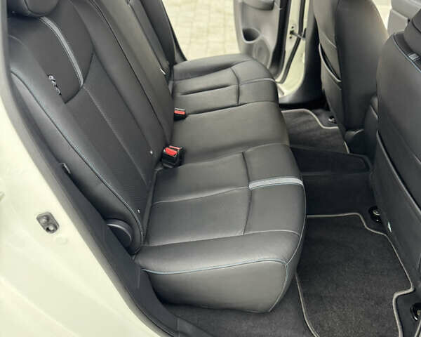 Белый Ниссан Лиф, объемом двигателя 0 л и пробегом 52 тыс. км за 13900 $, фото 23 на Automoto.ua