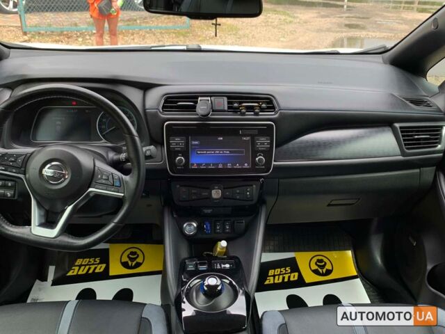 Белый Ниссан Лиф, объемом двигателя 40 л и пробегом 42 тыс. км за 19200 $, фото 13 на Automoto.ua