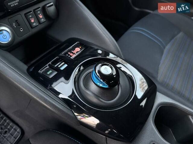 Белый Ниссан Лиф, объемом двигателя 0 л и пробегом 124 тыс. км за 11600 $, фото 18 на Automoto.ua