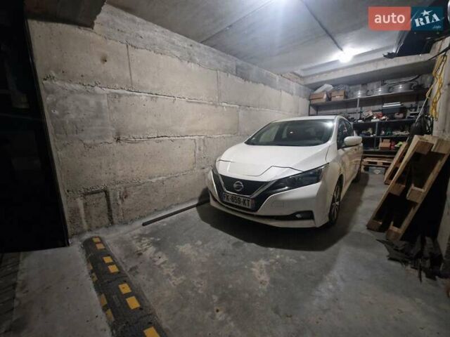 Белый Ниссан Лиф, объемом двигателя 0 л и пробегом 108 тыс. км за 10300 $, фото 13 на Automoto.ua