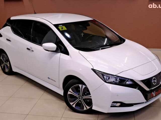 Білий Ніссан Ліф, об'ємом двигуна 0 л та пробігом 51 тис. км за 14800 $, фото 3 на Automoto.ua