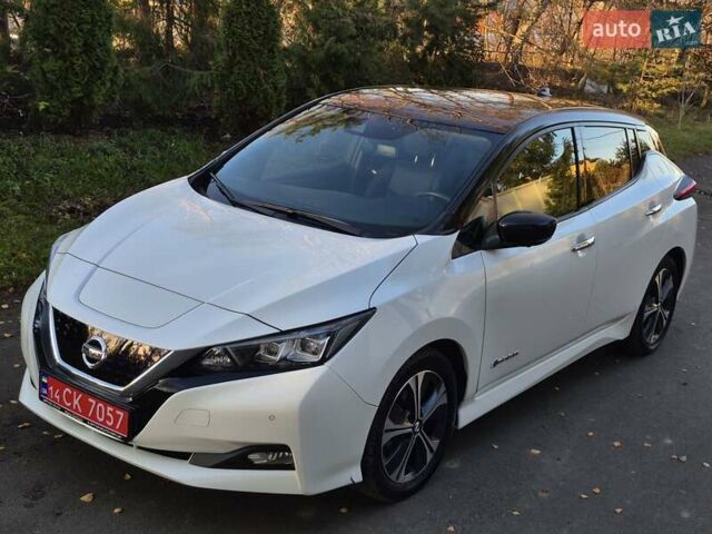 Белый Ниссан Лиф, объемом двигателя 0 л и пробегом 161 тыс. км за 13290 $, фото 3 на Automoto.ua