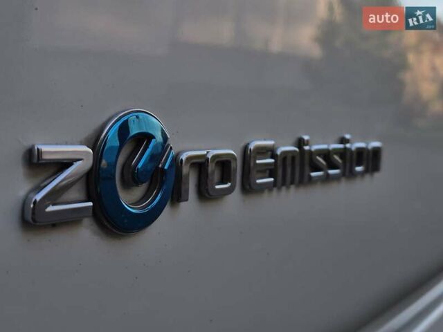 Белый Ниссан Лиф, объемом двигателя 0 л и пробегом 161 тыс. км за 13290 $, фото 8 на Automoto.ua