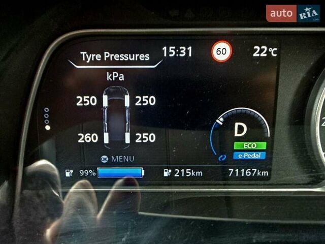 Білий Ніссан Ліф, об'ємом двигуна 0 л та пробігом 71 тис. км за 13700 $, фото 19 на Automoto.ua