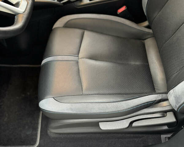 Белый Ниссан Лиф, объемом двигателя 0 л и пробегом 52 тыс. км за 13900 $, фото 28 на Automoto.ua