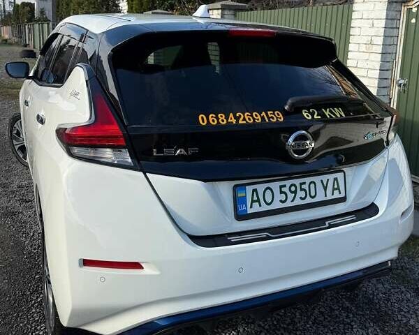 Білий Ніссан Ліф, об'ємом двигуна 0 л та пробігом 118 тис. км за 15000 $, фото 11 на Automoto.ua