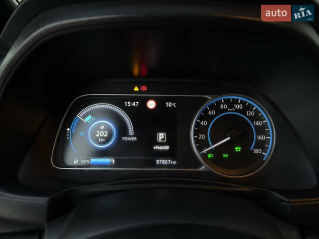 Белый Ниссан Лиф, объемом двигателя 0 л и пробегом 97 тыс. км за 12999 $, фото 15 на Automoto.ua