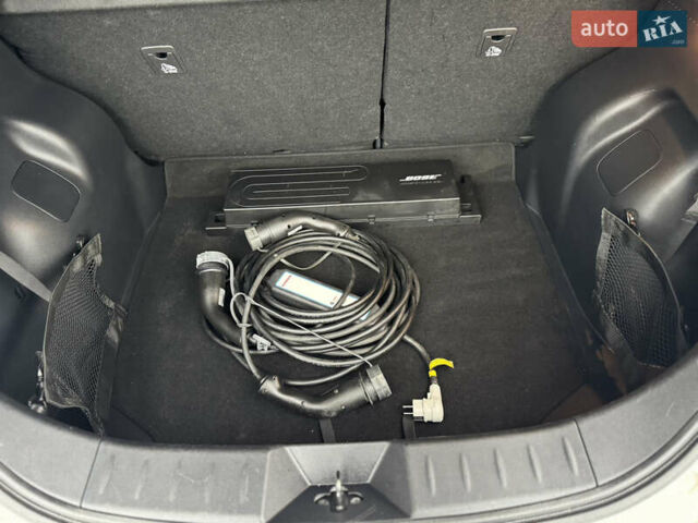 Белый Ниссан Лиф, объемом двигателя 0 л и пробегом 52 тыс. км за 13900 $, фото 25 на Automoto.ua