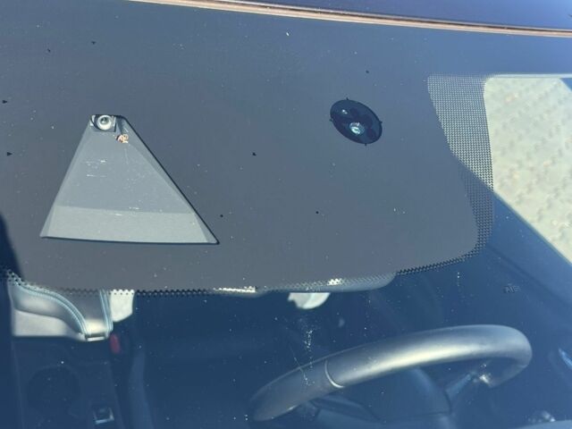 Білий Ніссан Ліф, об'ємом двигуна 0 л та пробігом 137 тис. км за 12500 $, фото 17 на Automoto.ua