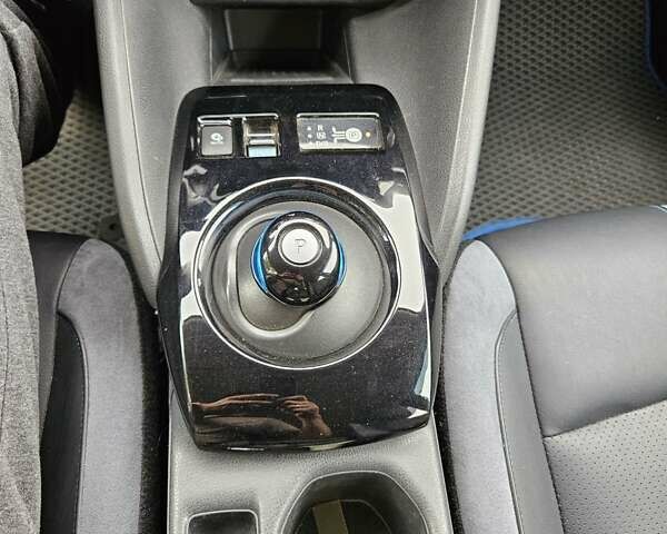 Белый Ниссан Лиф, объемом двигателя 0 л и пробегом 51 тыс. км за 14150 $, фото 10 на Automoto.ua