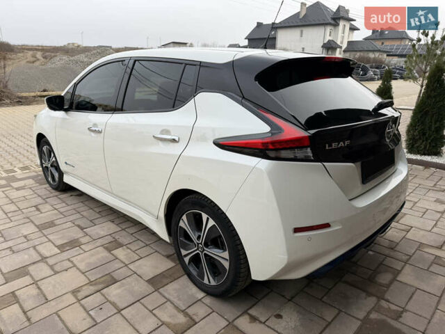 Білий Ніссан Ліф, об'ємом двигуна 0 л та пробігом 105 тис. км за 15100 $, фото 8 на Automoto.ua