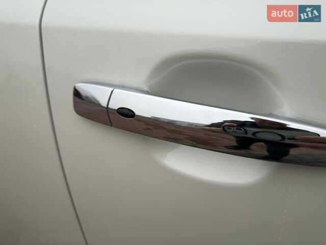 Белый Ниссан Лиф, объемом двигателя 0 л и пробегом 30 тыс. км за 15300 $, фото 32 на Automoto.ua