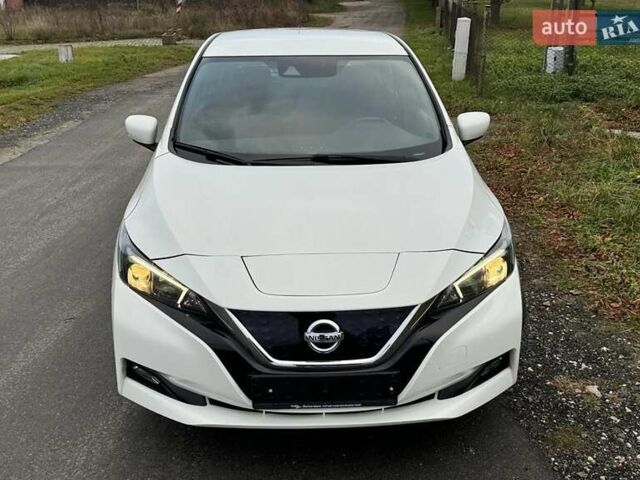 Білий Ніссан Ліф, об'ємом двигуна 0 л та пробігом 90 тис. км за 11700 $, фото 13 на Automoto.ua